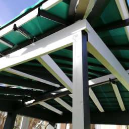 Fermeture Loggia en PVC pour une Étanchéité Maximale Lattes